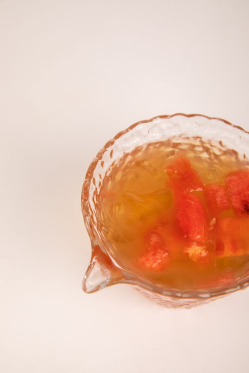 夏日清涼之選 白底西瓜冰粉，美食攝影的藝術(shù)與快感