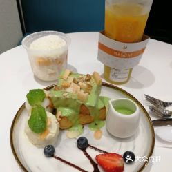 芒域泰式甜點(diǎn)飲品的泰香椰漿吐司 深圳美食圈的熱門打卡甜點(diǎn)，口味與顏值并存